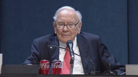 线下炒股配资网站 投资者在今年伯克希尔股东大会上从巴菲特那里了解到六件大事